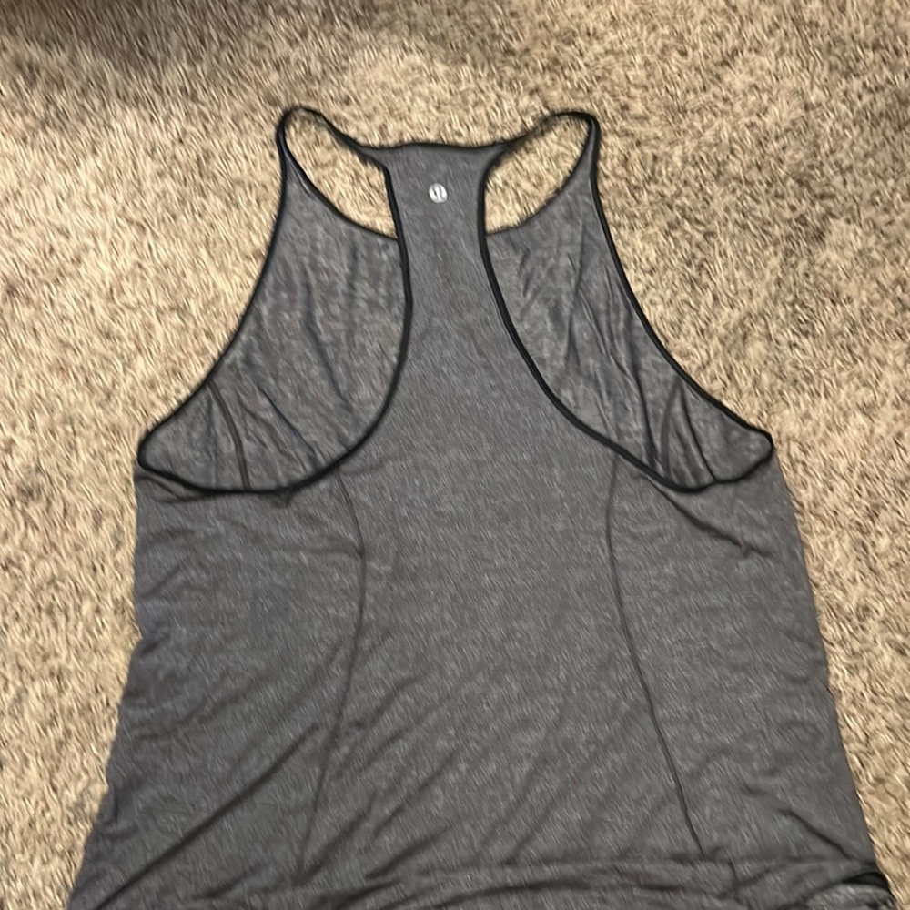 Lululemon tank